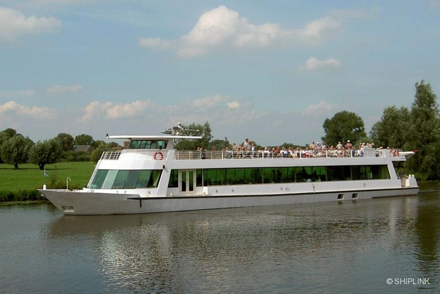 Partyschip Parel van de Maas